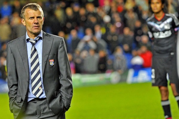 Patrice Lair sur un banc masculin la saison prochaine ? Le futur ex-coach lyonnais ne ferme pas la porte... Patrice Lair sur un banc masculin la saison prochaine ? Le futur ex-coach lyonnais ne ferme pas la porte...