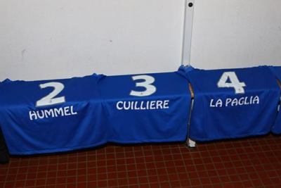 Pour l'occasion, les dirigeants de Bischheim ont floqué les maillots aux noms des joueuses (photo LAFA)
