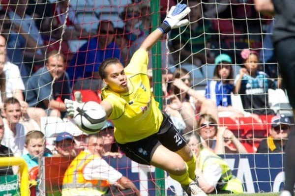 Spencer brille dans les cages de Birmingham (photo FA)