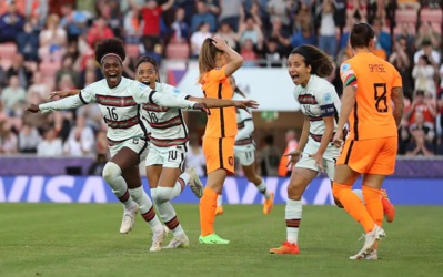 Diana Silva a obtenu un penalty et égalisé à 2-2 (photo UEFA.com)