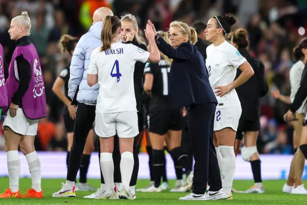 Sarina Wiegman va pouvoir revenir sur le banc (photo UEFA) Sarina Wiegman va pouvoir revenir sur le banc (photo UEFA)