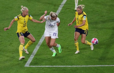 Belle inspiration de Russo sur le 3e but anglais (photo UEFA) Belle inspiration de Russo sur le 3e but anglais (photo UEFA)