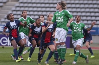 Pendant que l'ASSE joue son maintien face à Yzeure, le PSG tentera d'empêcher le sacre de Lyon Pendant que l'ASSE joue son maintien face à Yzeure, le PSG tentera d'empêcher le sacre de Lyon