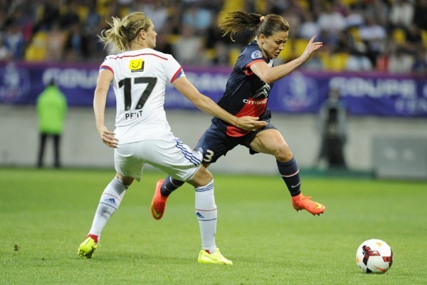 Laure Boulleau efface Corine Franco (Photo PSG)