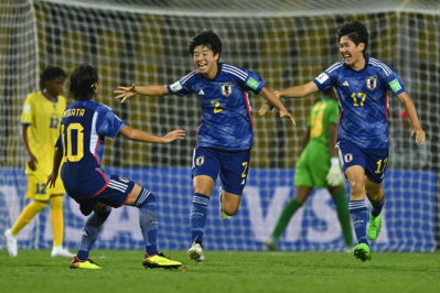 Les Japonaises déroulent pour leur premier match (photo FIFA) Les Japonaises déroulent pour leur premier match (photo FIFA)