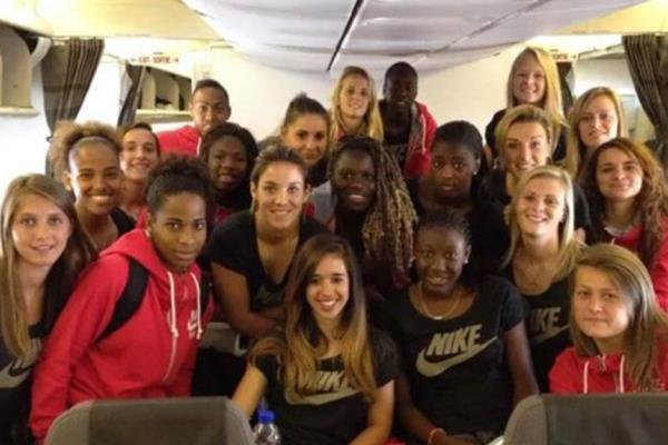 Photo des Françaises tweetée avant leur départ vendredi Photo des Françaises tweetée avant leur départ vendredi