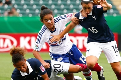 Hoarau et Bueno étaient titularisées pour ce troisième match (photo fifa.com) Hoarau et Bueno étaient titularisées pour ce troisième match (photo fifa.com)