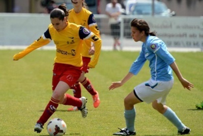 Solène Barbance retrouve la D1 moins d'un an après son dernier match, le 15 septembre 2013 avec Muret face à l'OL (1-10) Solène Barbance retrouve la D1 moins d'un an après son dernier match, le 15 septembre 2013 avec Muret face à l'OL (1-10)