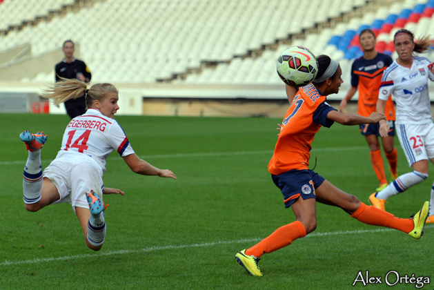 Ada Hegerberg buteuse volante... Ada Hegerberg buteuse volante...