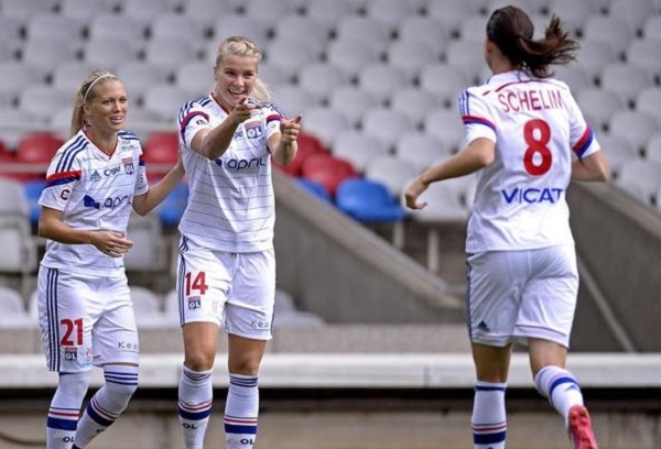 Ada Hegerberg, 19 ans, 6 buts, 4 matchs... Ada Hegerberg, 19 ans, 6 buts, 4 matchs...