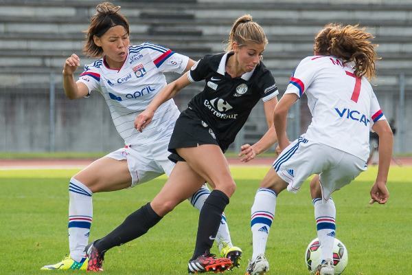 Camille Catala et Juvisy ont été prises dans l'étau lyonnais (photo Giovani Pablo) Camille Catala et Juvisy ont été prises dans l'étau lyonnais (photo Giovani Pablo)