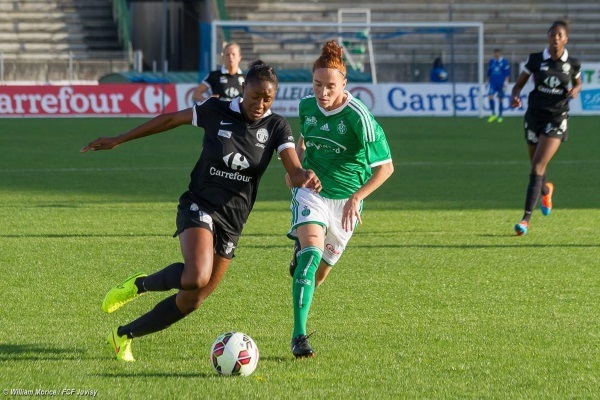 Kadidiatou Diani, qui s'est engagée dans la semaine trois ans de plus à Juvisy, a été passeuse décisive sur le premier but (photo W Morice/FCFJ) Kadidiatou Diani, qui s'est engagée dans la semaine trois ans de plus à Juvisy, a été passeuse décisive sur le premier but (photo W Morice/FCFJ)