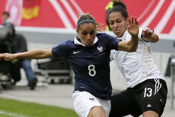 Jessica Houara D'Hommeaux devance Celia Sasic Jessica Houara D'Hommeaux devance Celia Sasic