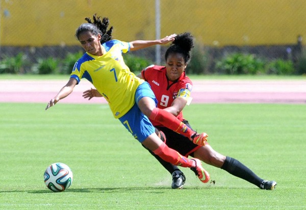 Coupe du Monde - Barrage - EQUATEUR / TRINITE ET TOBAGO dos à dos