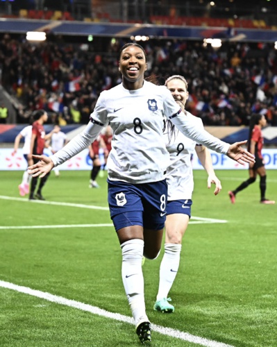 Grace Geyoro marque à nouveau (photo twitter edf) Grace Geyoro marque à nouveau (photo twitter edf)