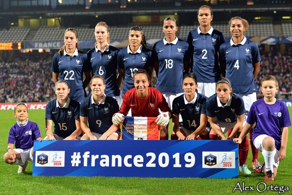 Equipe de France - Les BLEUES s’éclatent face au Brésil Equipe de France - Les BLEUES s’éclatent face au Brésil