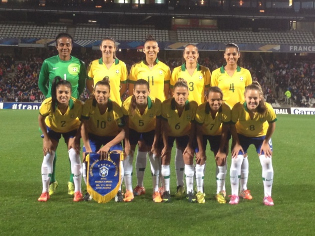 Equipe de France - Les BLEUES s’éclatent face au Brésil Equipe de France - Les BLEUES s’éclatent face au Brésil