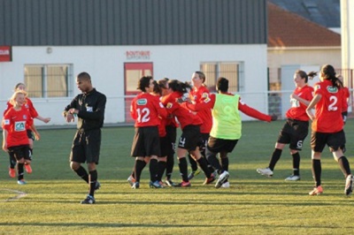 Les Choletaises au coup de sifflet final exultent (photo SOC) Les Choletaises au coup de sifflet final exultent (photo SOC)