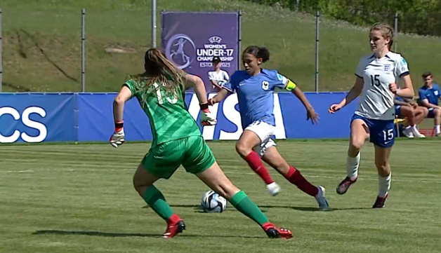 Mendy et la France gardent la première place du groupe (capture UEFA TV) Mendy et la France gardent la première place du groupe (capture UEFA TV)