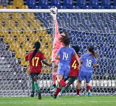 Emma Francart face au Cameroun (photo Sud Ladies Cup) Emma Francart face au Cameroun (photo Sud Ladies Cup)