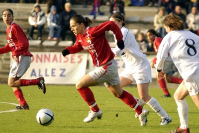 Simone lors de son premier passage en France avec Lyon (photo archive footofeminin.fr) Simone lors de son premier passage en France avec Lyon (photo archive footofeminin.fr)