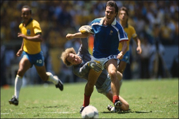 Guadalajara 1986, Bellone en acteur majeur d'un quart de finale de Coupe du monde de légende. Bien sûr, y'avait penalty !
