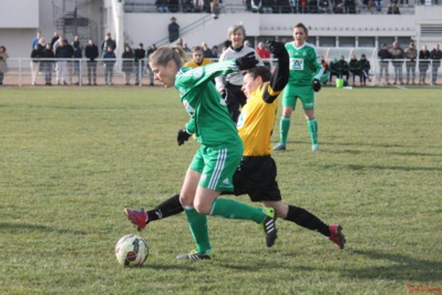 Sabrina Viguier et l'ASSE se sont imposées face à Clermont Foot (photo Yoël Bardy) Sabrina Viguier et l'ASSE se sont imposées face à Clermont Foot (photo Yoël Bardy)
