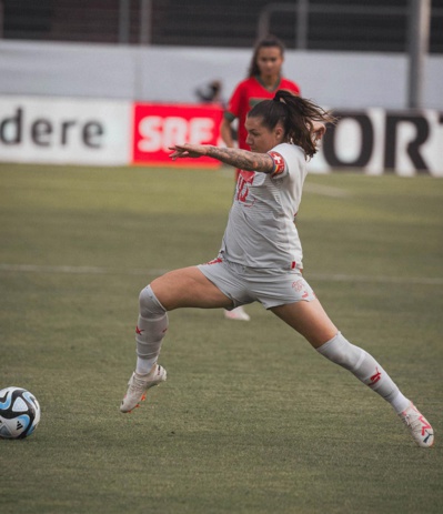 La Parisienne Ramona Bachmann La Parisienne Ramona Bachmann