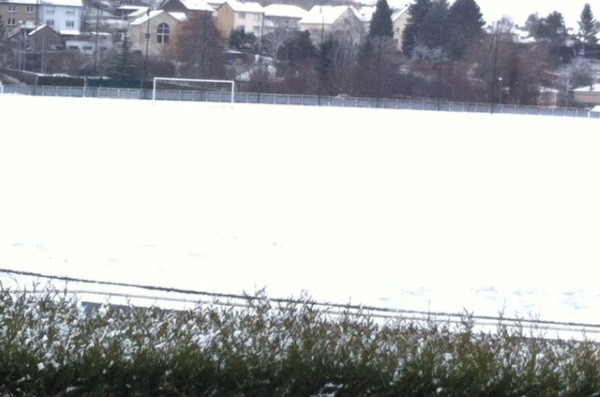 Le terrain de Metz - Guingamp était enneigé ! (photo DW)