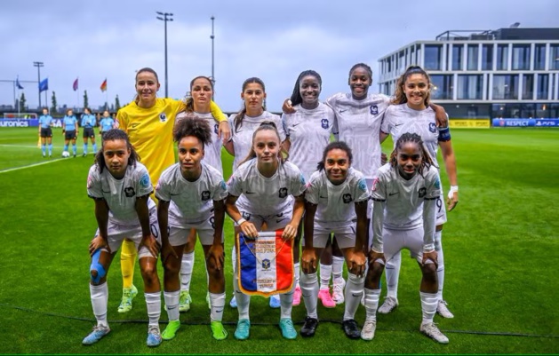 Le onze français (photo UEFA.com) Le onze français (photo UEFA.com)