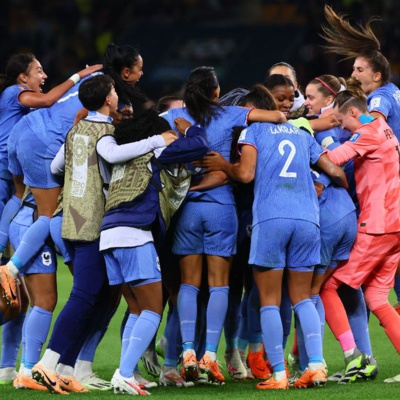 Les joueuses ont célébré la victoire avec beaucoup de joie (photo FIFA WWC) Les joueuses ont célébré la victoire avec beaucoup de joie (photo FIFA WWC)