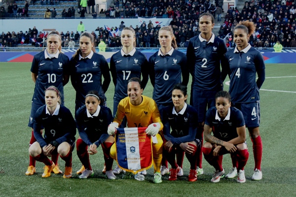 Bleues - Premier succès historique face aux USA (2-0) Bleues - Premier succès historique face aux USA (2-0)
