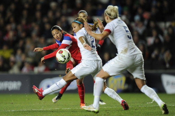 Amical - ANGLETERRE - ETATS-UNIS : 0-1 (résumé vidéo) Amical - ANGLETERRE - ETATS-UNIS : 0-1 (résumé vidéo)