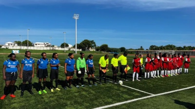 Les équipes de Dynamo et l'AS Anonymes (photo : Alexandre Houda) Les équipes de Dynamo et l'AS Anonymes (photo : Alexandre Houda)