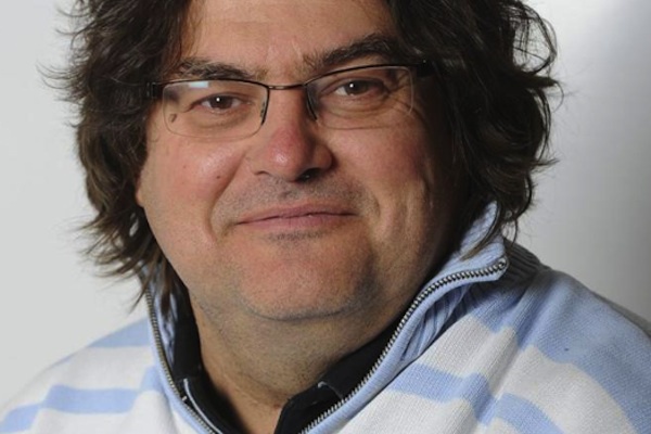 "Egoïstement, je suis là pour vivre des grands moments de football et pour les faire partager aux lecteurs à travers mes écrits" "Egoïstement, je suis là pour vivre des grands moments de football et pour les faire partager aux lecteurs à travers mes écrits"