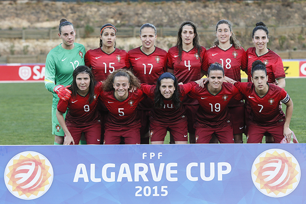 Bleues - Court succès face au PORTUGAL