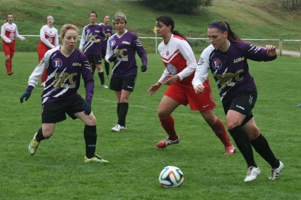 Nieul en violet a perdu la troisième place lors de cette dernière journée au profit de Landouge, en rouge Nieul en violet a perdu la troisième place lors de cette dernière journée au profit de Landouge, en rouge
