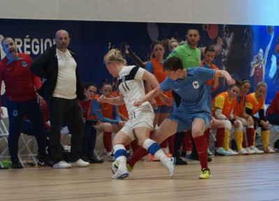 Amandine en duel avec Netta Hannula Amandine en duel avec Netta Hannula