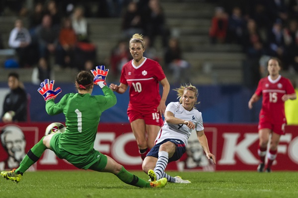 Eugénie Le Sommer, buteuse décisive (photo Gilles Laurent/LMP)