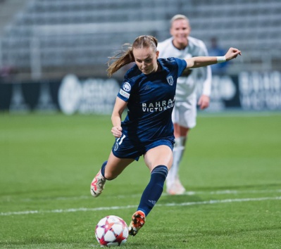 Julie Dufour de nouveau buteuse avec le PFC (photo PFC) Julie Dufour de nouveau buteuse avec le PFC (photo PFC)