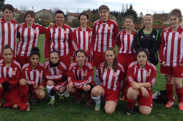 Le FC Des Prairies a marqué cinquante-sept buts en quatorze journée, ce qui le place au deuxième rang du classement départemental du Crédit Agricole Mozaïc Foot Challenge Le FC Des Prairies a marqué cinquante-sept buts en quatorze journée, ce qui le place au deuxième rang du classement départemental du Crédit Agricole Mozaïc Foot Challenge