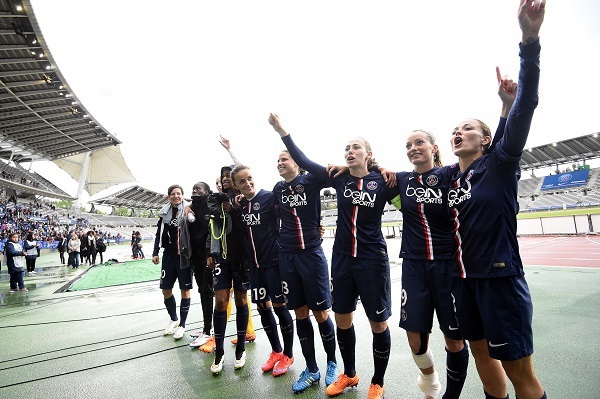Les Parisiennes fêtent leur qualification devant les 5 859 spectateurs ! (photo UEFA)