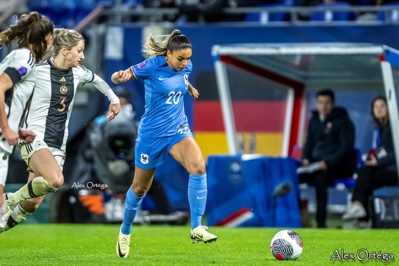 Cascarino est entrée dans le dernier quart d'heure Cascarino est entrée dans le dernier quart d'heure