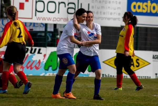 Neuf victoires et un nul, voilà le bilan du club en championnat (source : fcbourgperonnas.fr. crédit photo : Christelle Gouttefarde) Neuf victoires et un nul, voilà le bilan du club en championnat (source : fcbourgperonnas.fr. crédit photo : Christelle Gouttefarde)