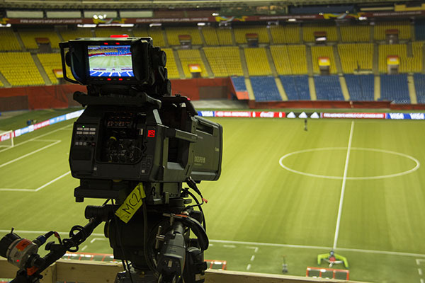 En attendant les matches de demain à Montréal, les caméras commencent à s'installer.