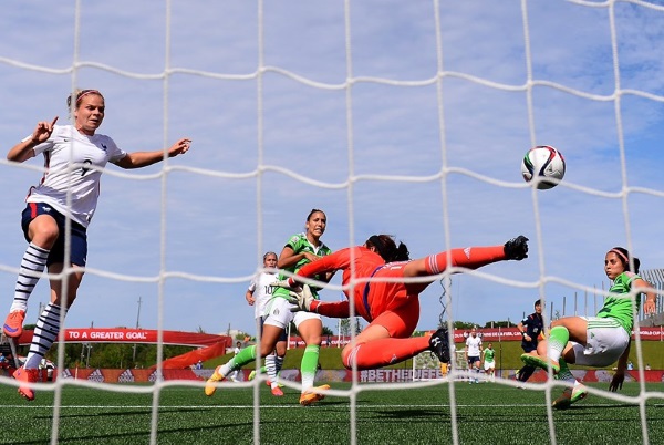 Eugénie Le Sommer et les Bleues font le spectacle (photo FIFA.com)