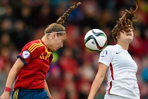 Carmen Menayo et Sarah Galera, passée du bonheur à la tristesse (photo UEFA.com)