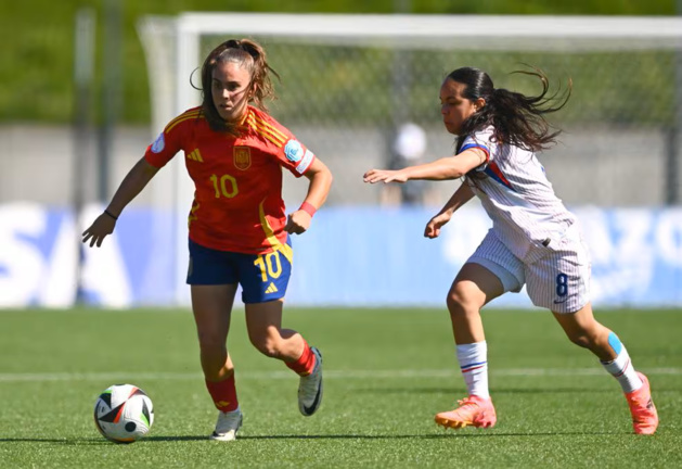 Ouazar et ses partenaires ont concédé six buts en première période (photo UEFA.com) Ouazar et ses partenaires ont concédé six buts en première période (photo UEFA.com)