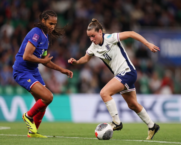 Bleues - L'ANGLETERRE prend sa revanche