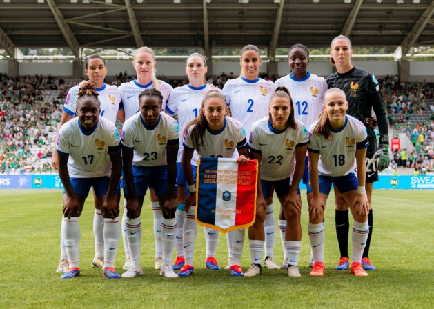 Bleues - La FRANCE chute mais finit en tête Bleues - La FRANCE chute mais finit en tête